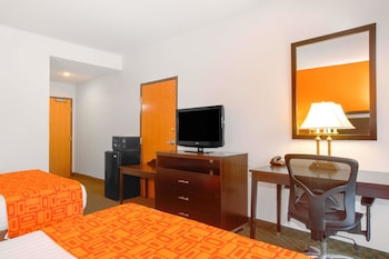 Standard Room, 2 Queen Beds, Non Smoking