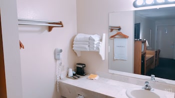 Standard Room, 2 Queen Beds, Non Smoking, Refrigerator & Microwave