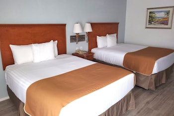 Comfort Room, 2 Queen Beds, Non Smoking