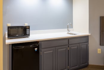 Suite, 1 King 1 Bed Whirlpool Fireplace