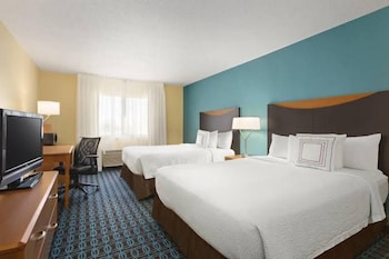 Room, 2 Queen Beds, Hearing Accessible