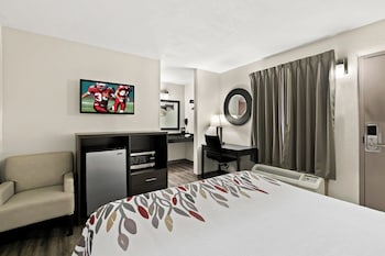 Deluxe Room, 1 Queen Bed, Non Smoking