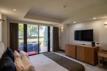 Superior Room, 1 King Bed, Ocean View (Spa)