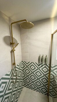 Boutique Suite