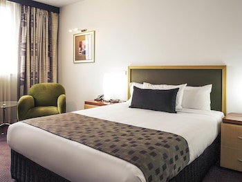 Standard Room, 1 Queen Bed