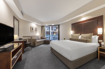 Courtyard Queen Room with Balcony