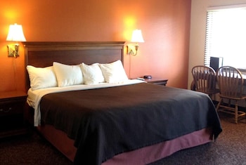 Room, 1 King Bed, Non Smoking