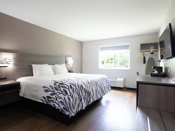 Superior Room, 1 King Bed (Smoke Free)