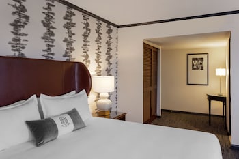 Yale View Room 1 King Bed