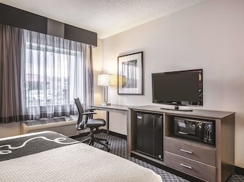 Room, 1 Double Bed, Accessible, Non Smoking (Mobility/Hearing)