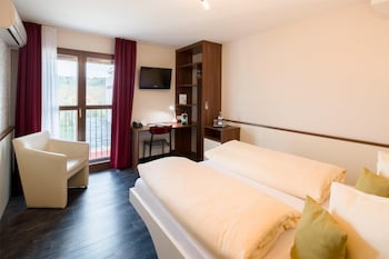 Classic Room, 1 Queen Bed