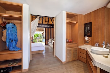 Beach Cabana, Beach Wing, Garden View