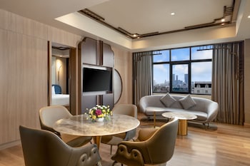 Privilege, Suite, 1 King Bed with Sofa bed