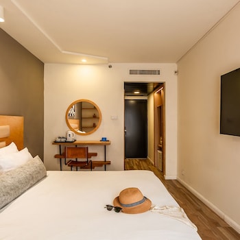 Classic Double or Twin Room, Balcony