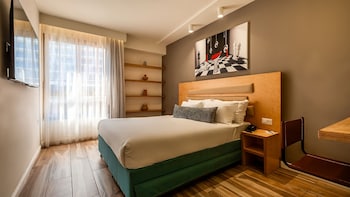 Classic Double or Twin Room, Balcony