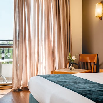 Classic Double or Twin Room, Balcony
