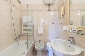 Basic Double Room (Smart)