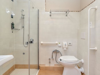 Standard Quadruple Room, Accessible, Non Smoking