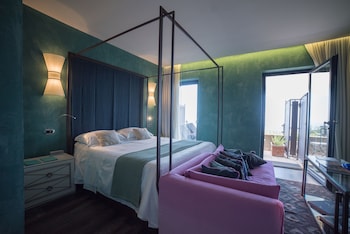 Junior Double Room, 1 King Bed, Sea View, Sea Facing