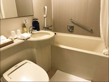 Twin Room (Symphony)