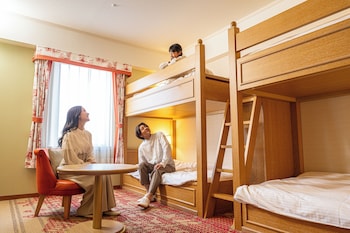 Quadruple Room (Party 4)