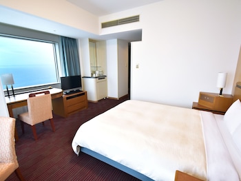 Double Room, Non Smoking (Airport Corner Double)