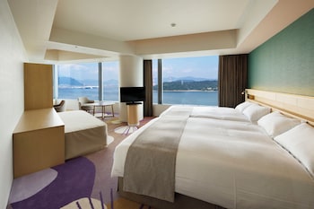 [18~19F] [G7] [Club Floor] Luxury Room With View Bath, Non Smoking