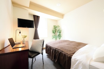 Double Room, Smoking