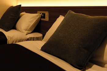Standard Twin Room, Smoking