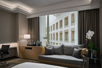 Superior Room, 1 King Bed