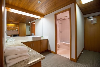 Premium Twin Room, 2 Queen Beds
