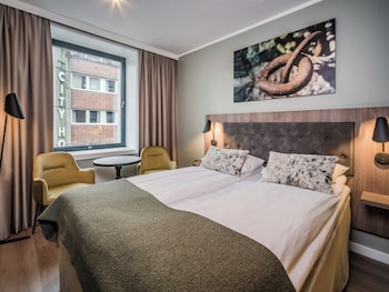 Standard Room, 1 Queen Bed, Non Smoking