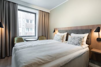 Standard Room, 1 Queen Bed, Non Smoking