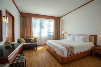 Deluxe Room, 1 King Bed