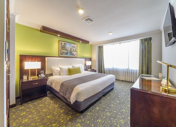 Grand Deluxe Suite