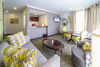 Deluxe Suite