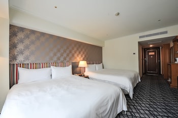 Deluxe Family Room