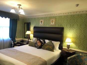 One Bedroom Suite