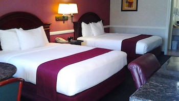 Standard Room, 2 Queen Beds, Non Smoking