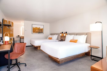 Room, 2 Queen Beds (Expedition)