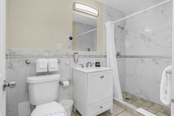 Standard Room, 2 Double Beds