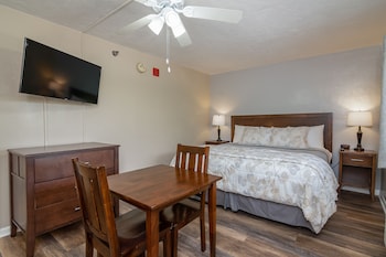 Standard Room, 1 King Bed