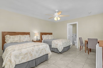 Standard Room, 2 Double Beds