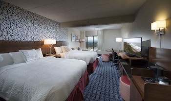 Room, 2 Double Beds, Mountain View