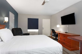 Room, 1 King Bed, Non Smoking