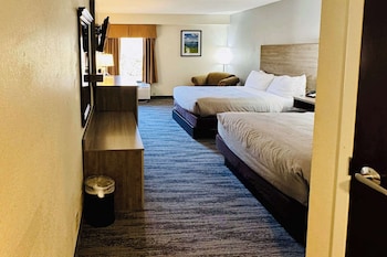 Standard Room, 2 Double Beds, Non Smoking
