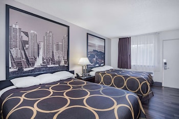 Basic Room, 2 Queen Beds, Non Smoking