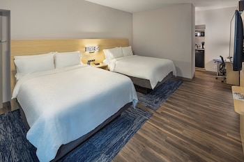 Standard Room, 2 Double Beds