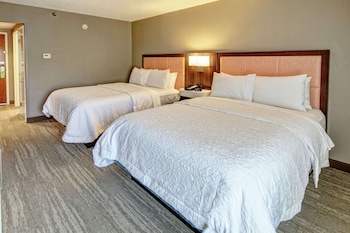 Room, 2 Double Beds, Non Smoking (with Oversized Shower)