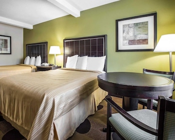 Room, 2 Double Beds, Non Smoking (Roll-In Shower - Disability Access)